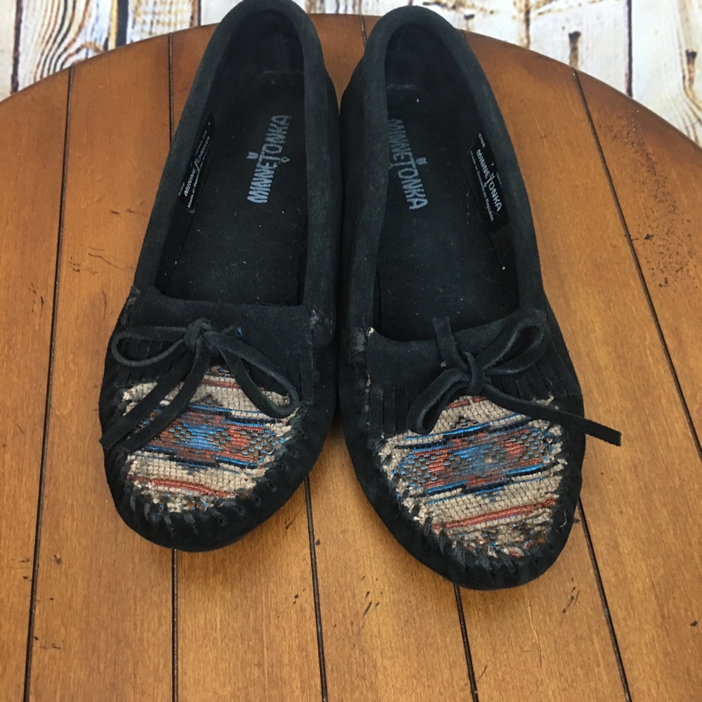 ❌SOLD❌Minnetonka Southwestern Suede Moccasins